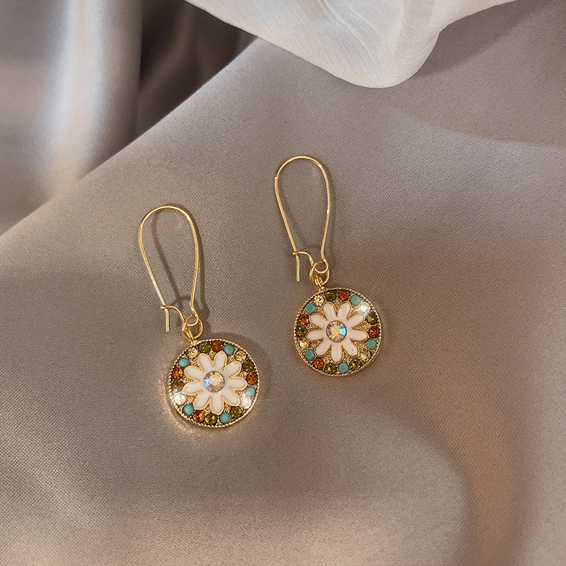 Серебряные серьги S925: корейская мода, геометрия, сетка оптом из Кита